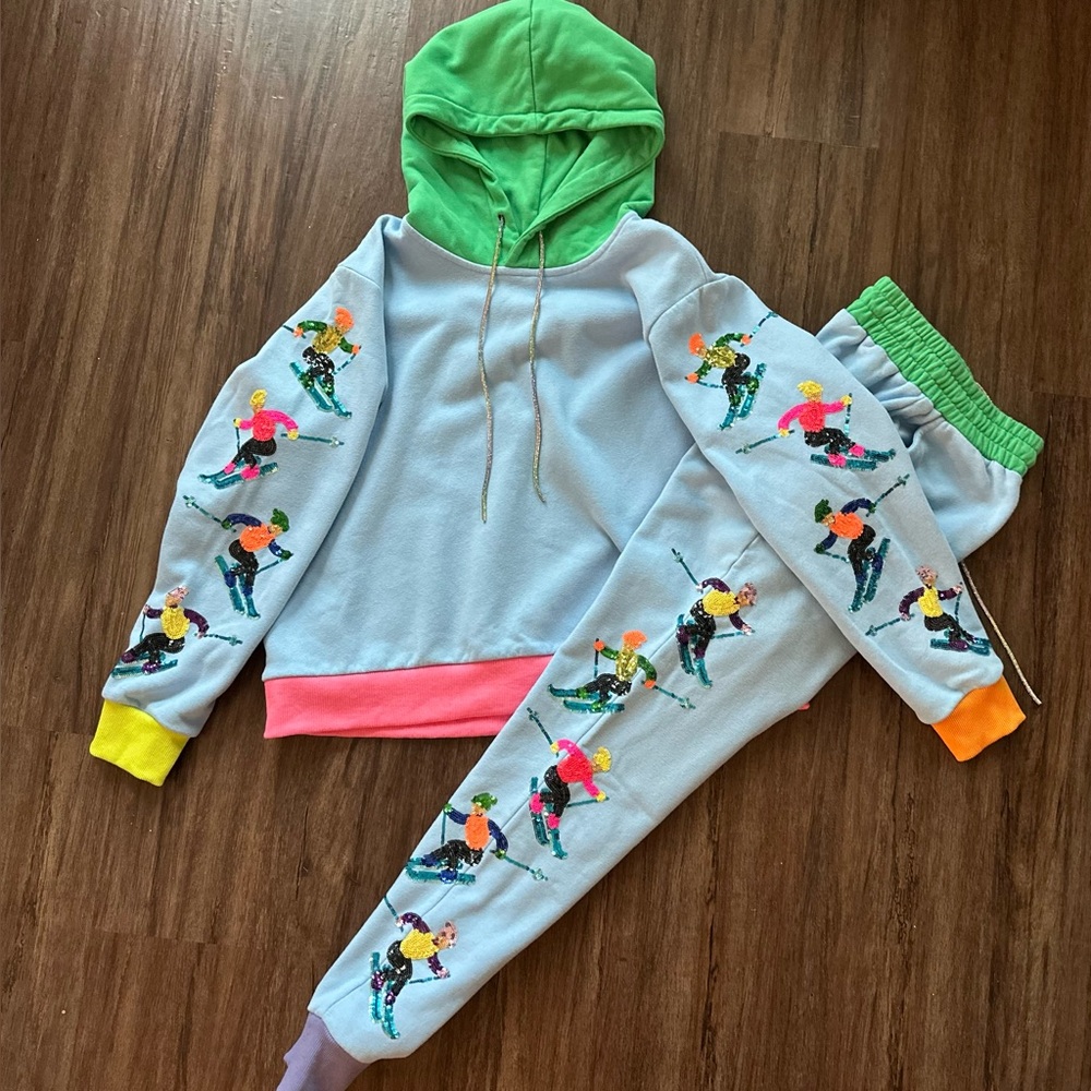 Queen of Sparkles Apres Ski Hoodie and Sweatpants SET in Blue. Both Size S
